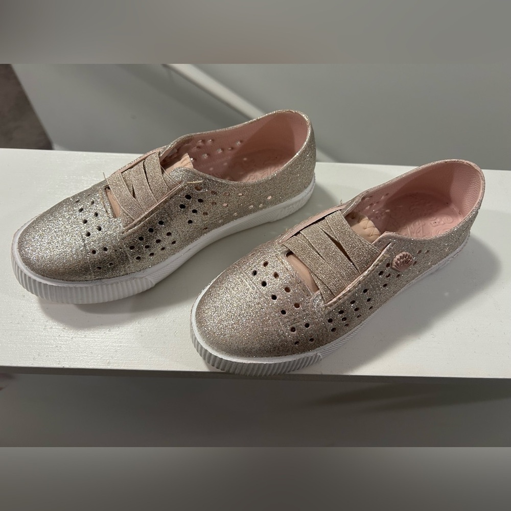 Sparkly Kids Pink Slip-On PLASTIC Water Shoe/Sneakers‎